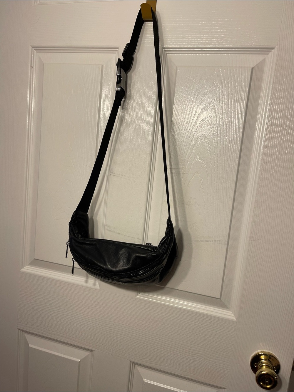Karl Lagerfeld Black Logo-Lined Interior Sling Bag